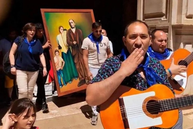 #Jubileo2025 Gitanos, sinti e itinerantes de 70 países se dan cita en Roma #Jubileo2025 Gitanos, sinti e itinerantes de 70 países se dan cita en Roma