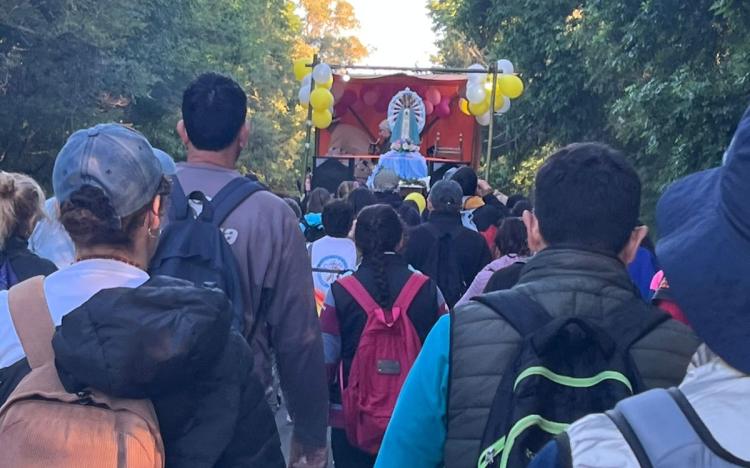 La comunidad diocesana de Nueve de Julio peregrinó al monasterio de Los Toldos