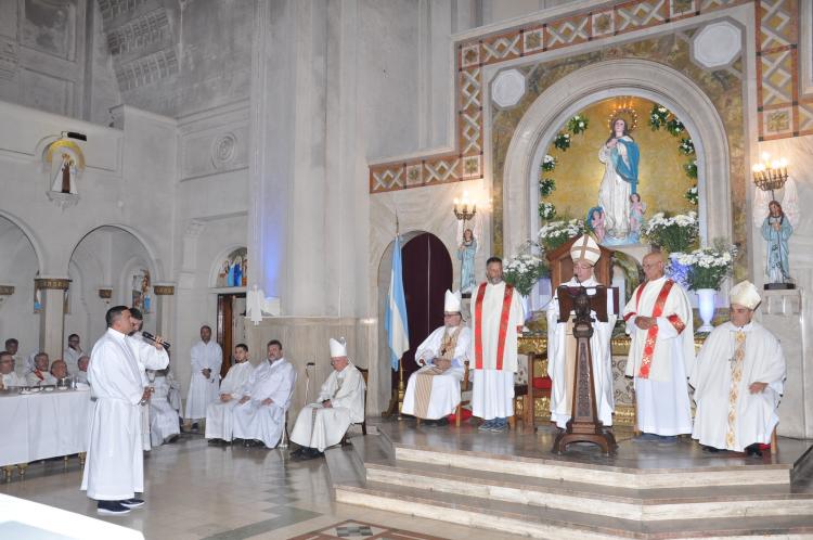 La Iglesia en Quilmes celebró la ordenación de un sacerdote y un diácono La Iglesia en Quilmes celebró la ordenación de un sacerdote y un diácono