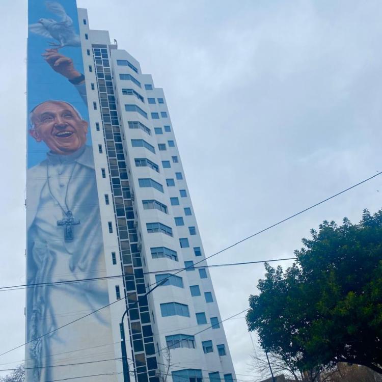 La Plata: inauguraron el mural más grande del mundo en honor al papa Francisco La Plata: inauguraron el mural más grande del mundo en honor al papa Francisco