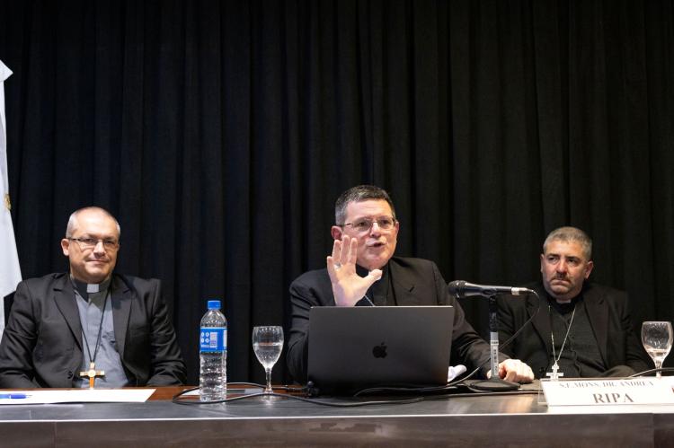 Derecho Canónico: Cien especialistas participaron de las Jornadas en la UCA