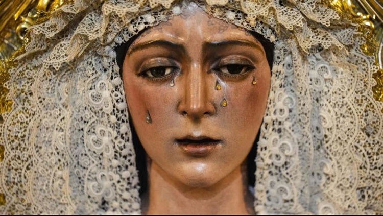 La Virgen de la Macarena recuperó su rostro y regresará a la Basílica de Sevilla