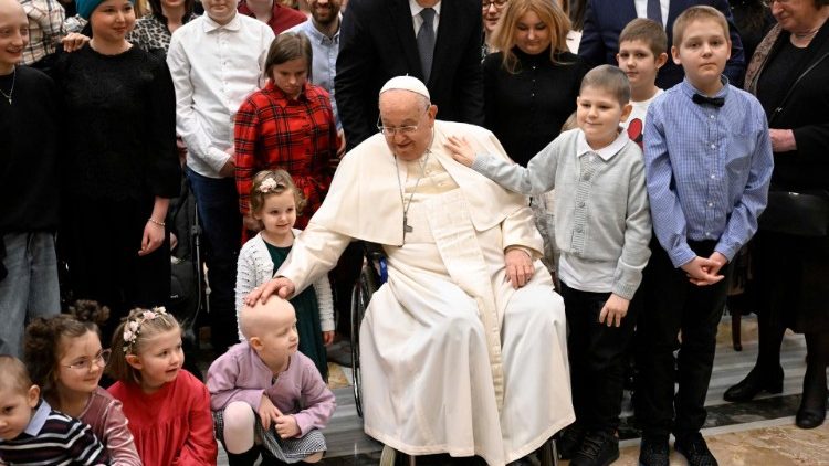 El Papa a niños polacos: 'Las amistades verdaderas comparten esperanza y dolor' El Papa a niños polacos: 'Las amistades verdaderas comparten esperanza y dolor'