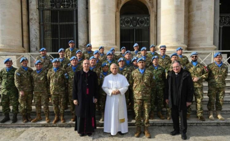 León XIV recibió, animó y bendijo a efectivos militares argentinos