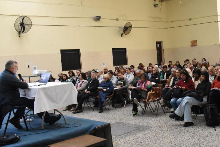 Lomas de Zamora apuesta a la prevención y protección de menores y adultos vulnerables Lomas de Zamora apuesta a la prevención y protección de menores y adultos vulnerables