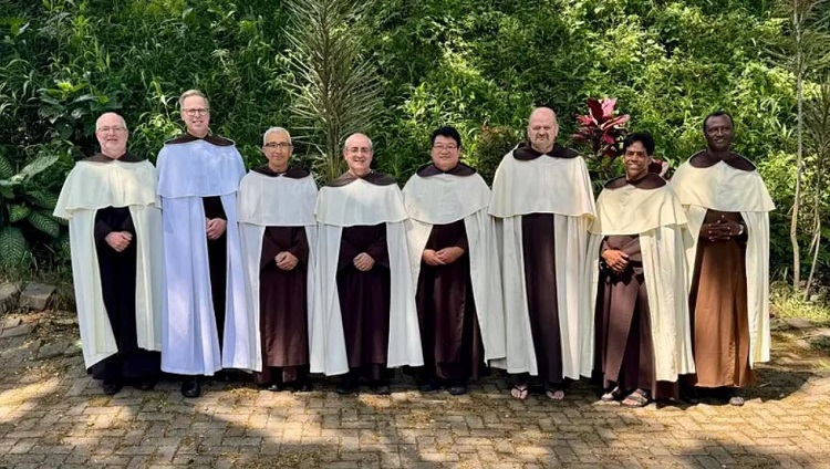 Los Carmelitas tienen nuevo gobierno general tras la finalización del Capítulo Los Carmelitas tienen nuevo gobierno general tras la finalización del Capítulo