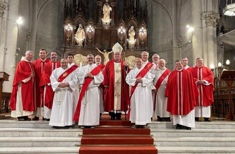 Mar del Plata: misa de acción de gracias por el ministerio de los diáconos Mar del Plata: misa de acción de gracias por el ministerio de los diáconos