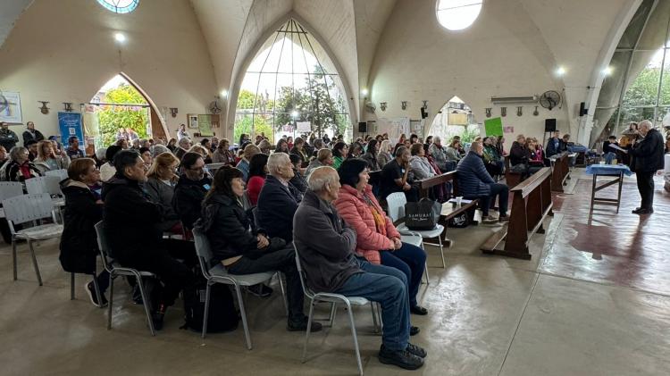 Más de 130 laicos participaron de un encuentro diocesano en Morón Más de 130 laicos participaron de un encuentro diocesano en Morón