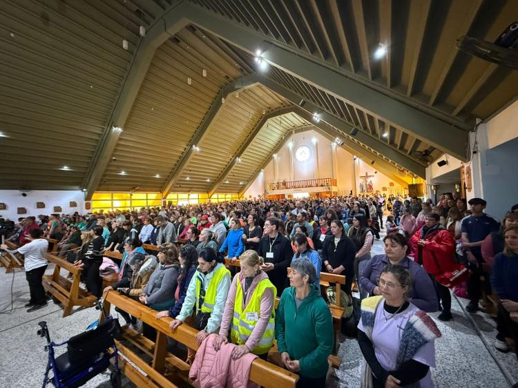 Miles de fieles participaron de la 46° peregrinación a pie Concordia-Federación