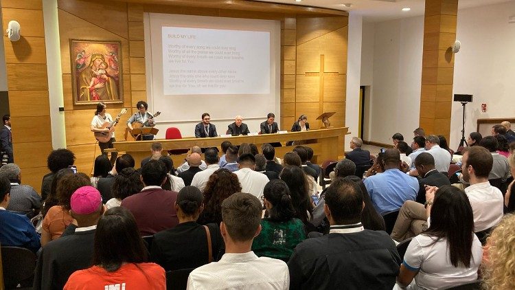 Ministros juveniles católicos se reúnen en Roma para preparar la JMJ 2027 Ministros juveniles católicos se reúnen en Roma para preparar la JMJ 2027