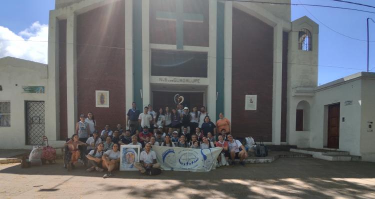 Misioneros llevan esperanza y ayuda a los barrios populares de Paraná Misioneros llevan esperanza y ayuda a los barrios populares de Paraná
