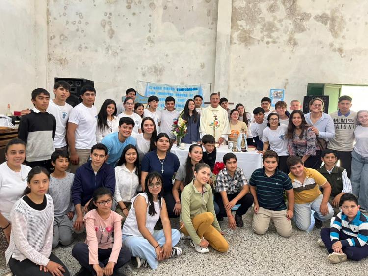 Mons. Canecin destacó la 'vitalidad y sabiduría' de las Vanguardias Obreras Católicas