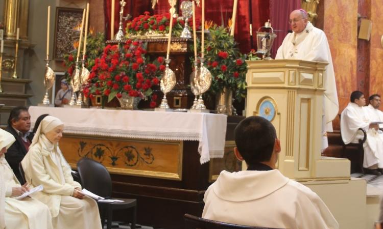 Mons. Cargnello, al nuevo sacerdote: 'Que tu misa sea fuente de tu vida' Mons. Cargnello, al nuevo sacerdote: 'Que tu misa sea fuente de tu vida'