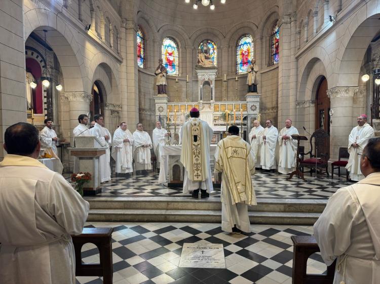 Mons. Carrara: 'Mirando al Cura de Ars, redescubrir el sacramento de la Reconciliación' Mons. Carrara: 'Mirando al Cura de Ars, redescubrir el sacramento de la Reconciliación'