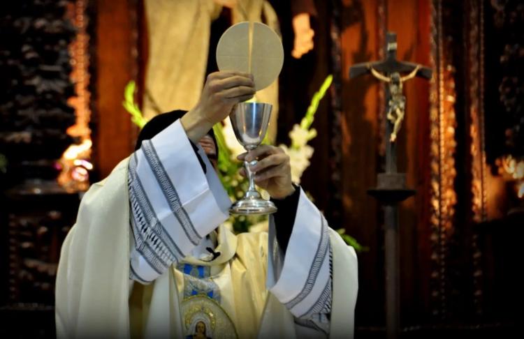 Mons. Castagna: 'Reconocer a Cristo ante los hombres'  Mons. Castagna: 'Reconocer a Cristo ante los hombres'