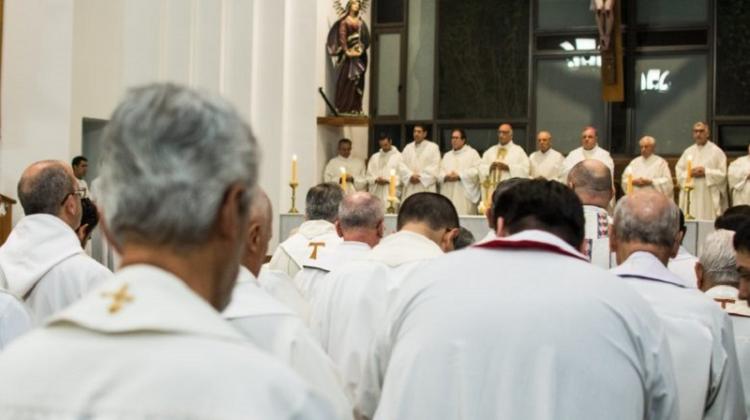 Mons. Colombo: 'Caminemos como peregrinos de esperanza hacia la Pascua'