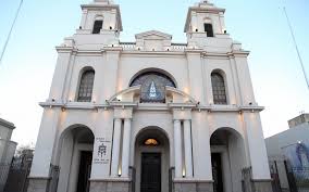Mons. Colombo: evitar el juicio superficial y vivir con coherencia cristiana Mons. Colombo: evitar el juicio superficial y vivir con coherencia cristiana