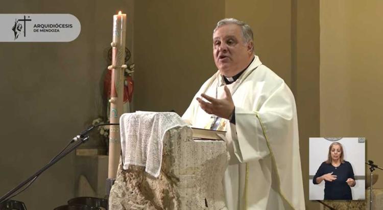 Mons. Colombo subraya la invitación de Jesús al amor fraterno Mons. Colombo subraya la invitación de Jesús al amor fraterno