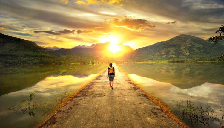 Mons. Dornelles: 'Dios nos quiere y nos sueña felices, alegres'