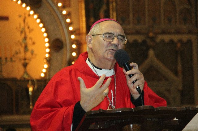 Mons. Fernández: "La Pascua tiene cada año la potencialidad divina del Espíritu" Mons. Fernández: "La Pascua tiene cada año la potencialidad divina del Espíritu"