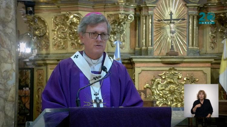 Mons. García Cuerva: 'Dios mira el corazón y nos llama a ser hijos de la luz'