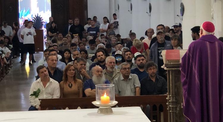 Mons. García presidió una misa por la convivencia democrática y la paz Mons. García presidió una misa por la convivencia democrática y la paz