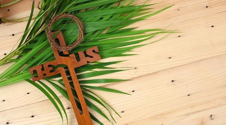 Mons. Lozano: 'Un Rey que llega en silencio'