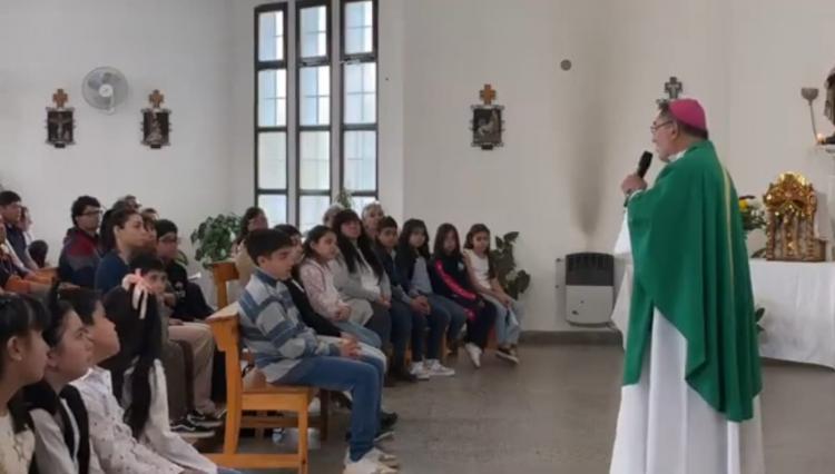 Mons. Miñarro llamó a poner la Palabra de Dios en el centro de la vida