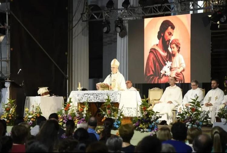 Mons. Montini animó a la feligresía a seguir el testimonio de san José