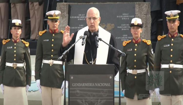 Mons. Olivera conmemoró el 50° aniversario del atentado en el Aeropuerto Benjamín Matienzo Mons. Olivera conmemoró el 50° aniversario del atentado en el Aeropuerto Benjamín Matienzo