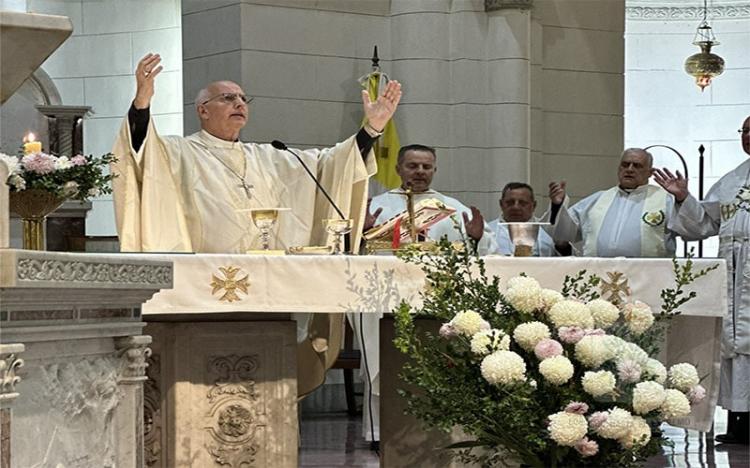 Mons. Olivera presidió una misa por Argentino del Valle Larrabure Mons. Olivera presidió una misa por Argentino del Valle Larrabure