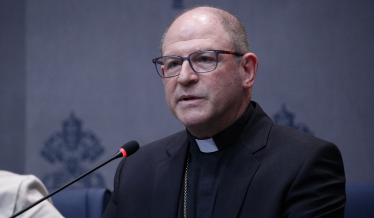 Mons. Randazzo, nuevo prefecto del Dicasterio para los Textos Legislativos