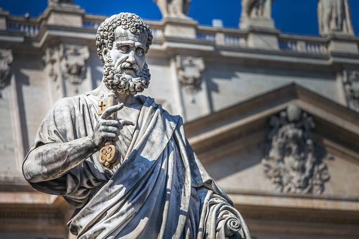 Motu proprio para "regular" fondos, fundaciones y entidades de la Curia Romana Motu proprio para "regular" fondos, fundaciones y entidades de la Curia Romana