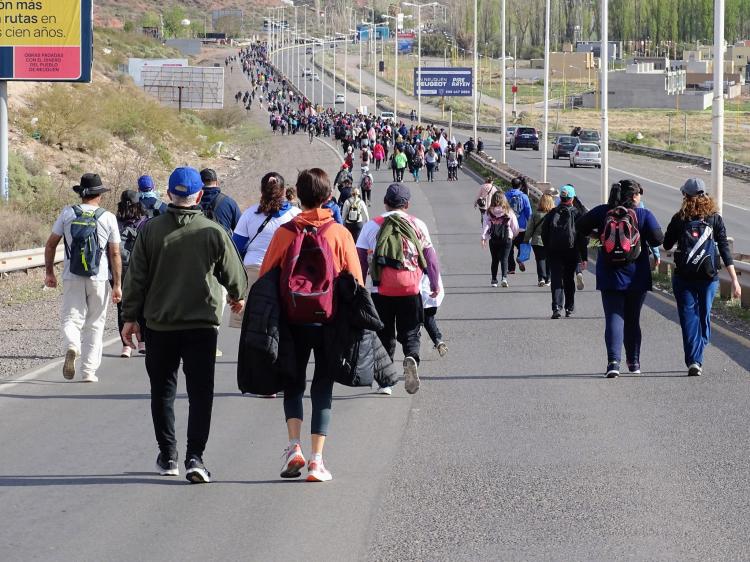 Neuquén: 30.000 fieles peregrinaron hacia la Virgen de Luján en Centenario