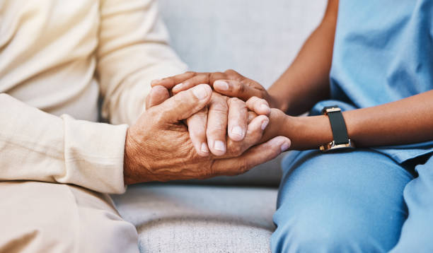 Nueva diplomatura de Acompañamiento de Adultos Mayores Nueva diplomatura de Acompañamiento de Adultos Mayores