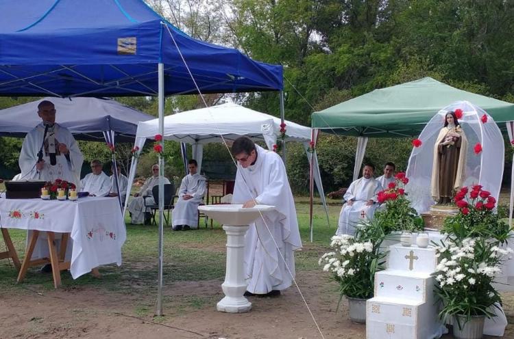 Nueva parroquia y nuevos párrocos en La Plata Nueva parroquia y nuevos párrocos en La Plata
