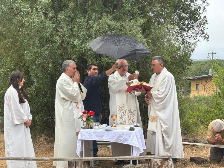 Obispos de la Patagonia celebraron una misa en la zona de El Hoyo