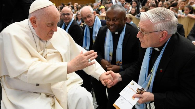 Oración, anuncio y misión: tres caminos para los vocacionistas Oración, anuncio y misión: tres caminos para los vocacionistas