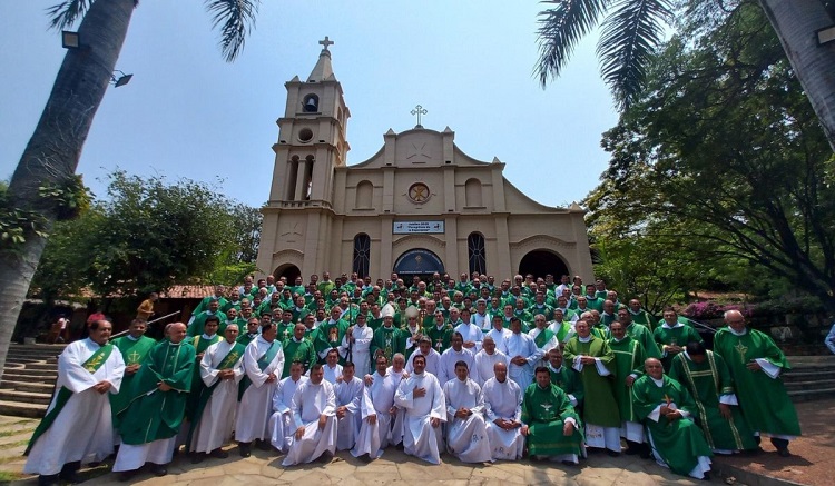 Paraguay: gran Encuentro Espiritual de los diáconos permanentes Paraguay: gran Encuentro Espiritual de los diáconos permanentes