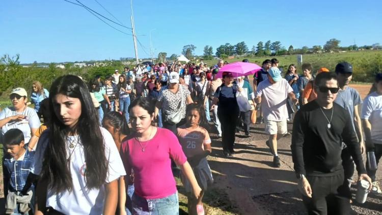 Peregrinación al Monasterio de Carmelitas 'San José' en Paso de los Libres