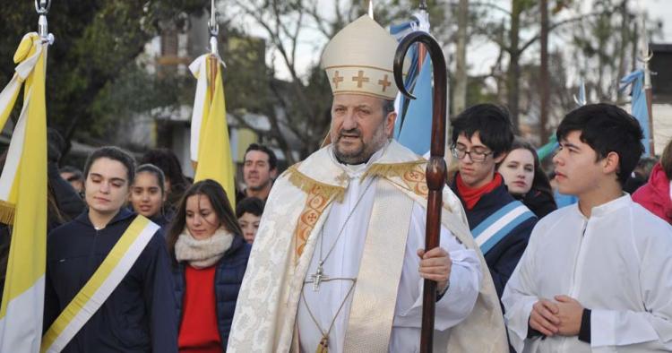 San Luis: Mons. Barba agradeció los 90 años de 'esta Iglesia viva' San Luis: Mons. Barba agradeció los 90 años de 'esta Iglesia viva'