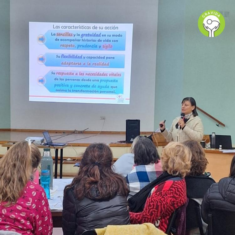 Segundas jornadas de capacitación para el Servicio en Grávida Segundas jornadas de capacitación para el Servicio en Grávida
