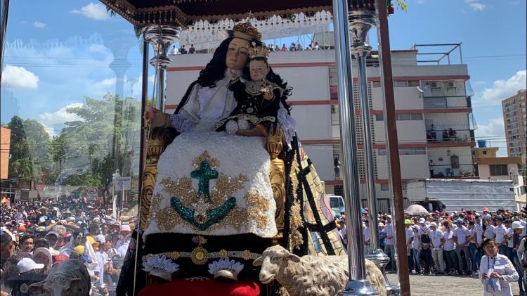 Tres parroquias se unen para celebrar a la Divina Pastora Tres parroquias se unen para celebrar a la Divina Pastora