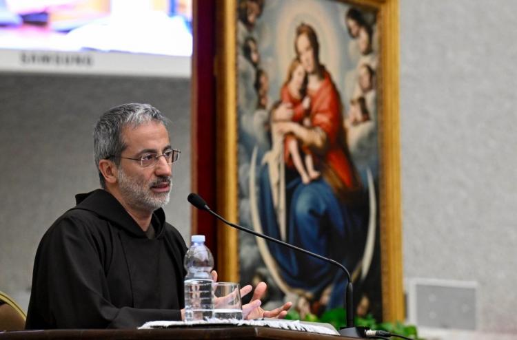 Predicador de la Casa Pontificia: último sermón de Cuaresma, 'saber bajar del escenario'