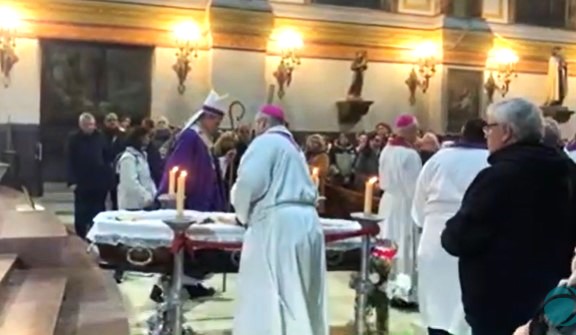 Último adiós al Card. Dri, el cura feliz y padre de los 'abrazos misericordiosos' Último adiós al Card. Dri, el cura feliz y padre de los 'abrazos misericordiosos'