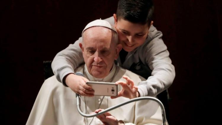 'Utilicen sabiamente las redes sociales', escribió el Papa a jóvenes rumanos 'Utilicen sabiamente las redes sociales', escribió el Papa a jóvenes rumanos