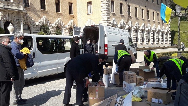 Vaticano: Francisco envía medicamentos esenciales a Ucrania Vaticano: Francisco envía medicamentos esenciales a Ucrania
