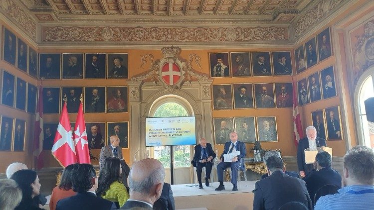 Vaticano: Nueva plataforma global para la libertad religiosa Vaticano: Nueva plataforma global para la libertad religiosa