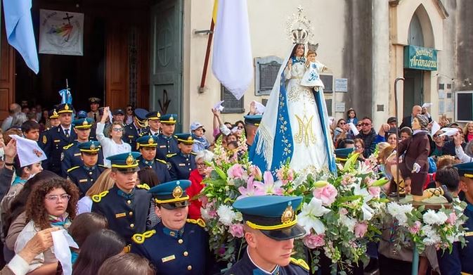 Victoria celebró la fiesta patronal en honor de Nuestra Señora de Aránzazu Victoria celebró la fiesta patronal en honor de Nuestra Señora de Aránzazu